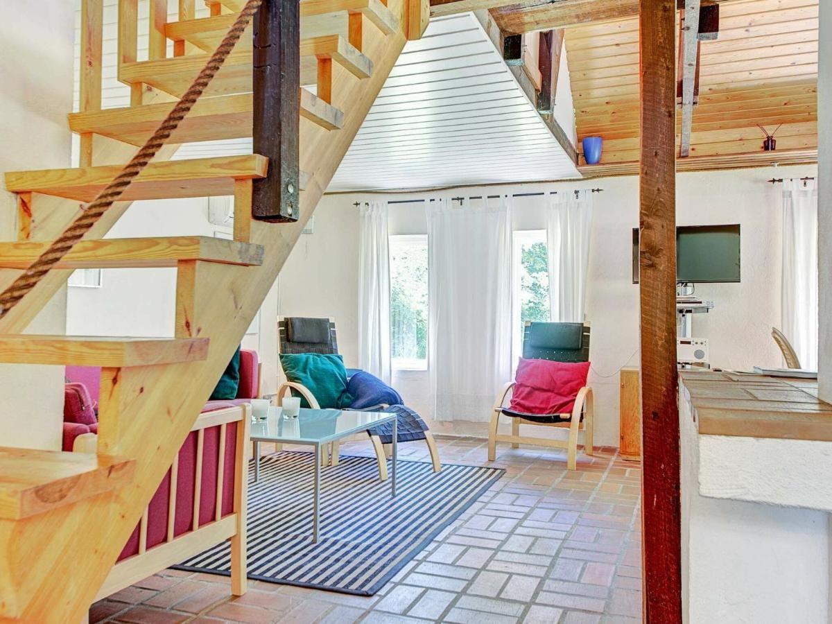 6 Person Holiday Home In AÅkirkeby Habitación foto