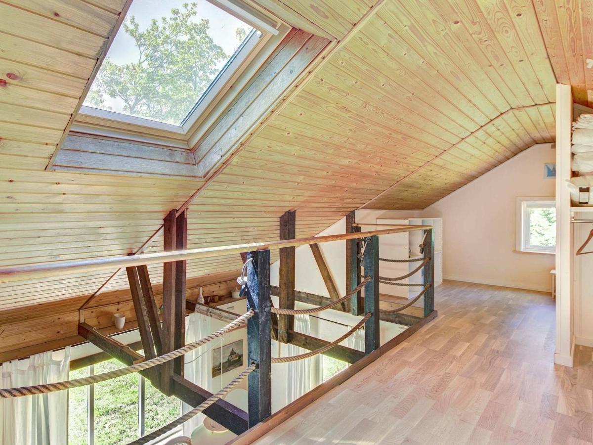 6 Person Holiday Home In AÅkirkeby Habitación foto